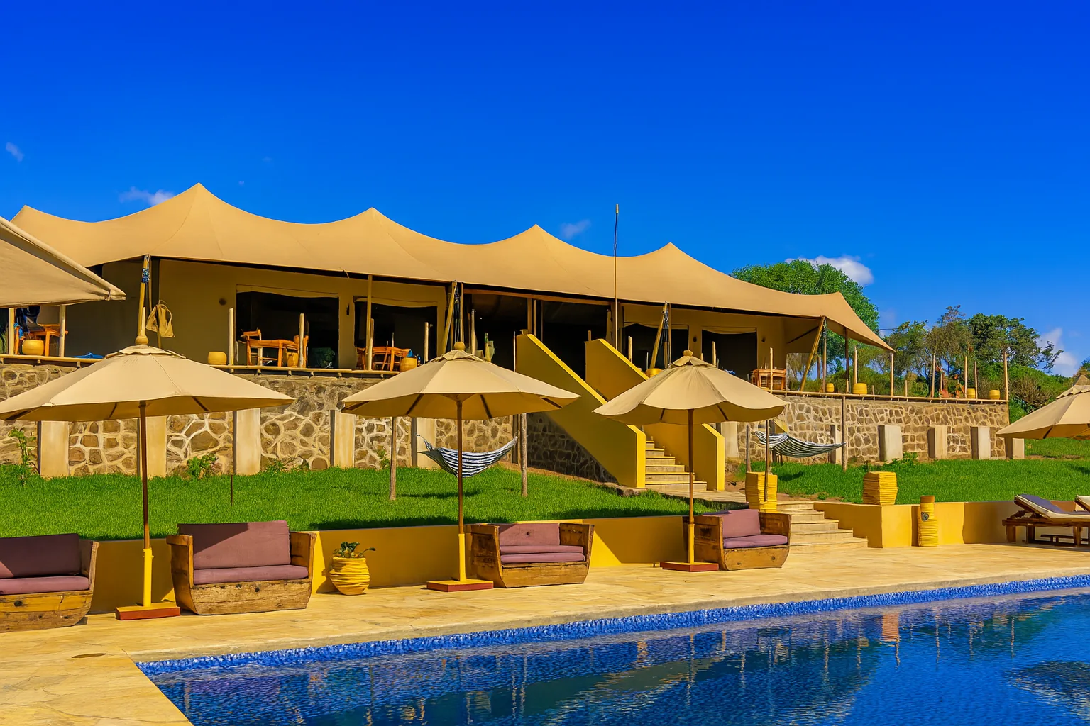 Pool and restaurant at Africa Safari Manyara Escarpment